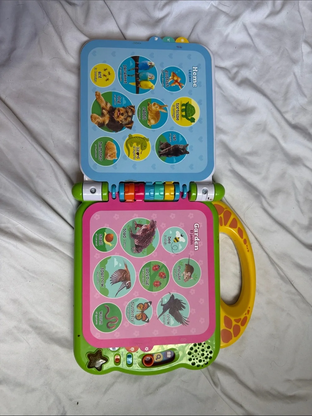 100 Animals Book - Interactive Kids Toy (Yellow, Green, White)